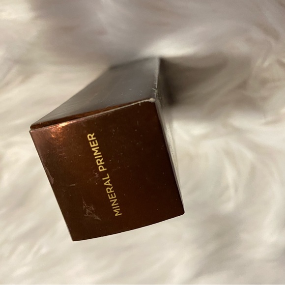 Hourglass veil mineral primer - Picture 2 of 3